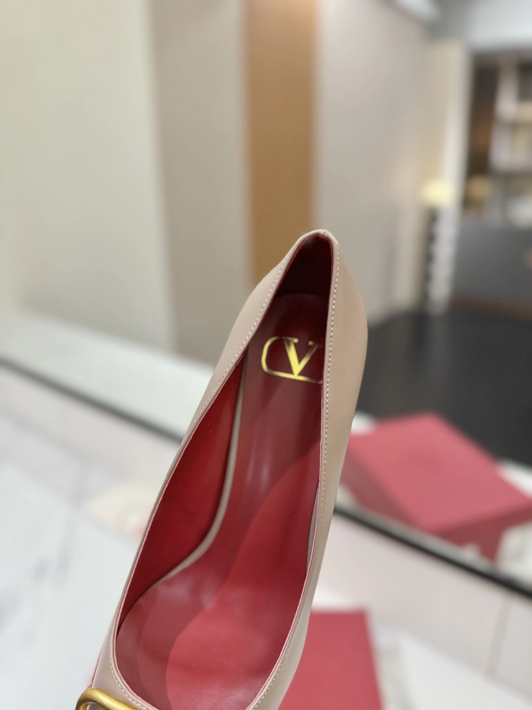 COCO-- V1859ti9o 1W2S0EN0DSHP45 Heel height：7.5CM goatskin Calfskin item:E-X138C3022